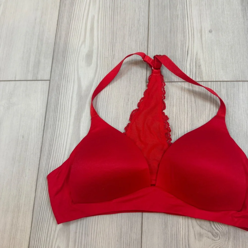 Aerie Real‎ Sunnie Wireless Bra Red Lace Racerback 34B Floral Back Detail